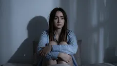 Prečo sa v noci neustále budíte? Jednoduché vysvetlenie, ako znovu nájsť pokoj.