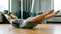 Sila a zdravie chrbta: 11 cvikov a jasný plán postupného zvyšovania záťaže